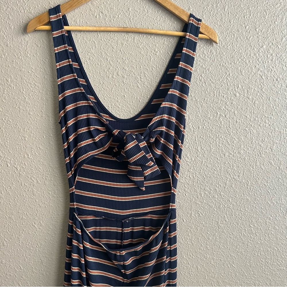 O'Neill Navy and Pink Back-Tie Jumpsuit - Picture 5 of 10